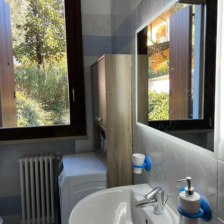 Il Giardino Degli Ulivi Apartment *