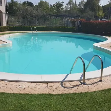 Apartment Il Giardino Degli Ulivi Sirmione